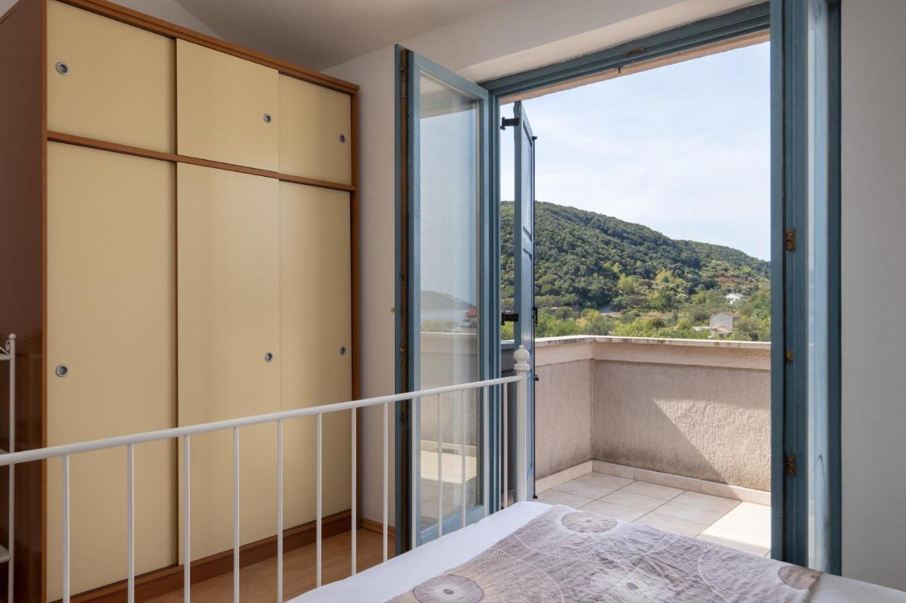 Apartment Doris Supetarska Draga Bagian luar foto