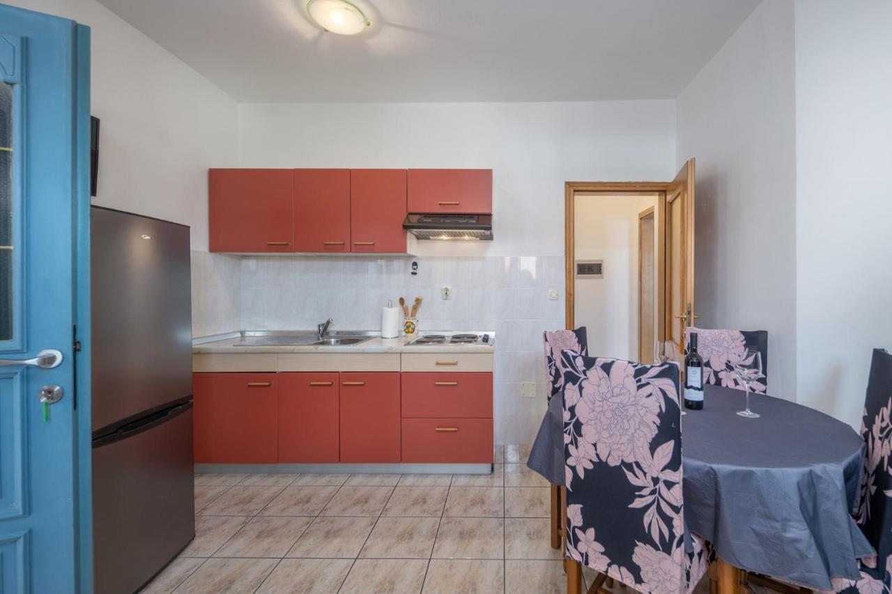 Apartment Doris Supetarska Draga Bagian luar foto